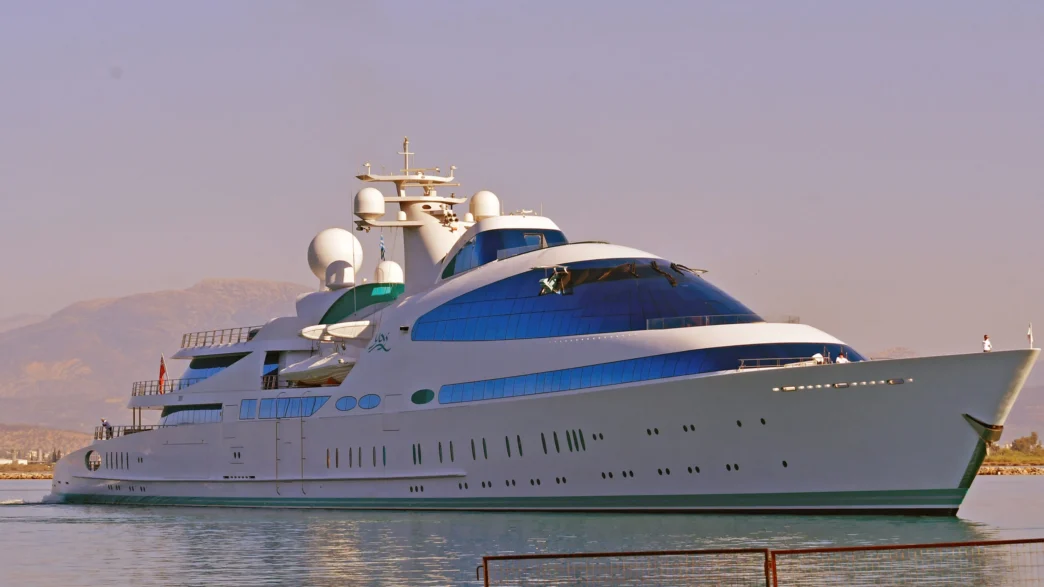 Superyacht Yas Ναύπλιο