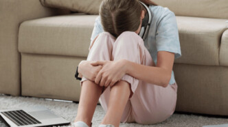 Παιδόφιλος έστελνε μηνύματα σε 10χρονο κορίτσι - «Αστυνομικός είπε απλά να τον κάνω μπλοκ» είπε η μητέρα