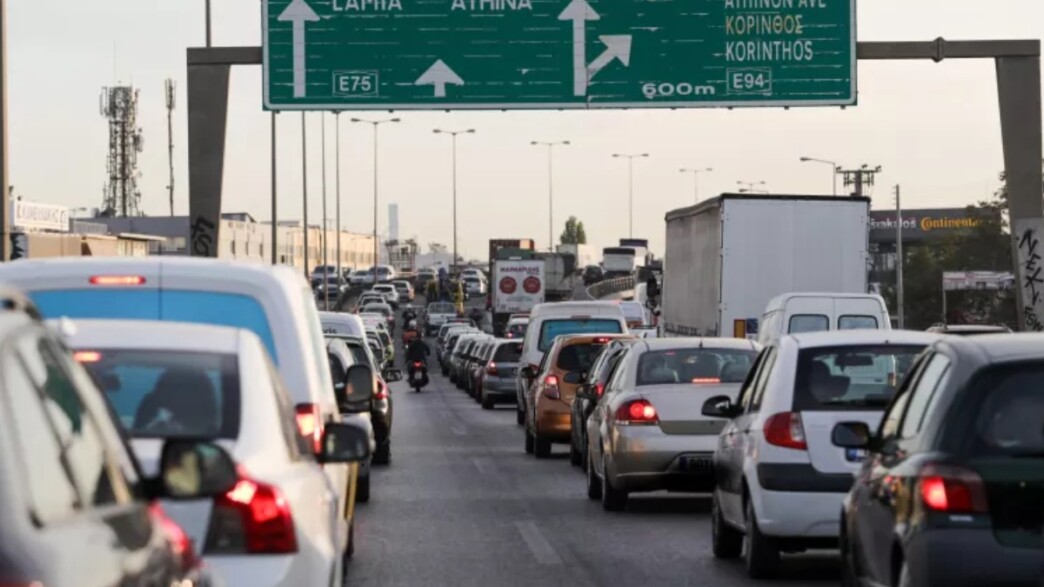 νεαρός χτύπησε ιερέα Κηφισός