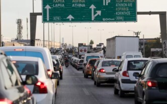 νεαρός χτύπησε ιερέα Κηφισός