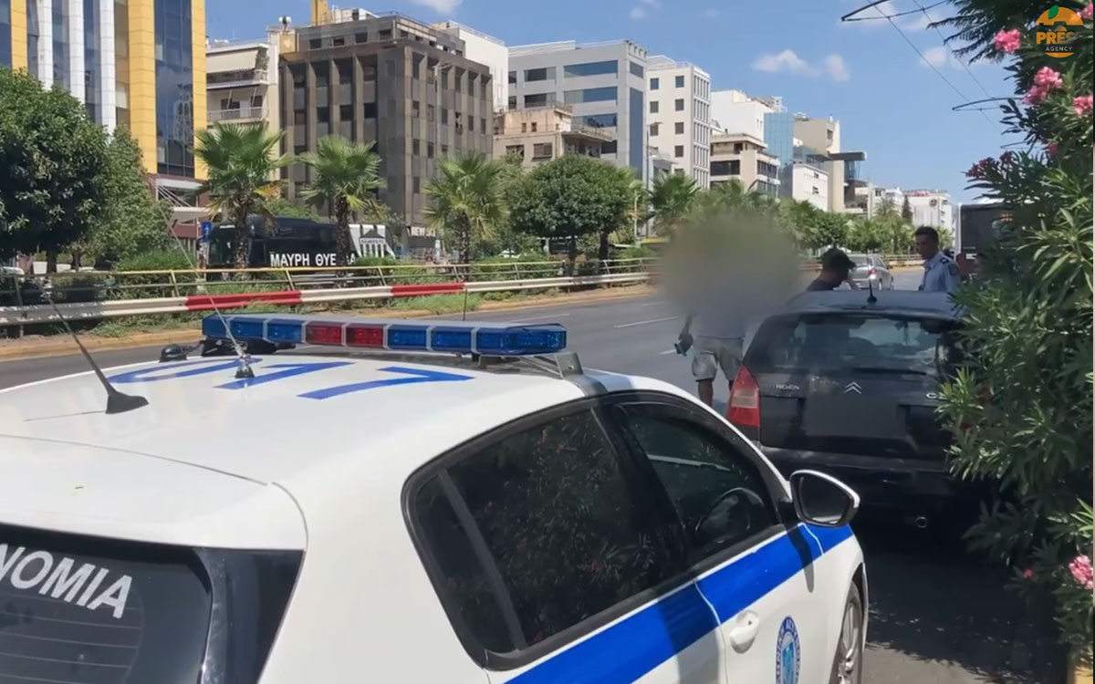 Χάος στη Συγγρού: Μπλοκαρισμένη η άνοδος προς Αθήνα από σύγκρουση λεωφορείου με γερανό