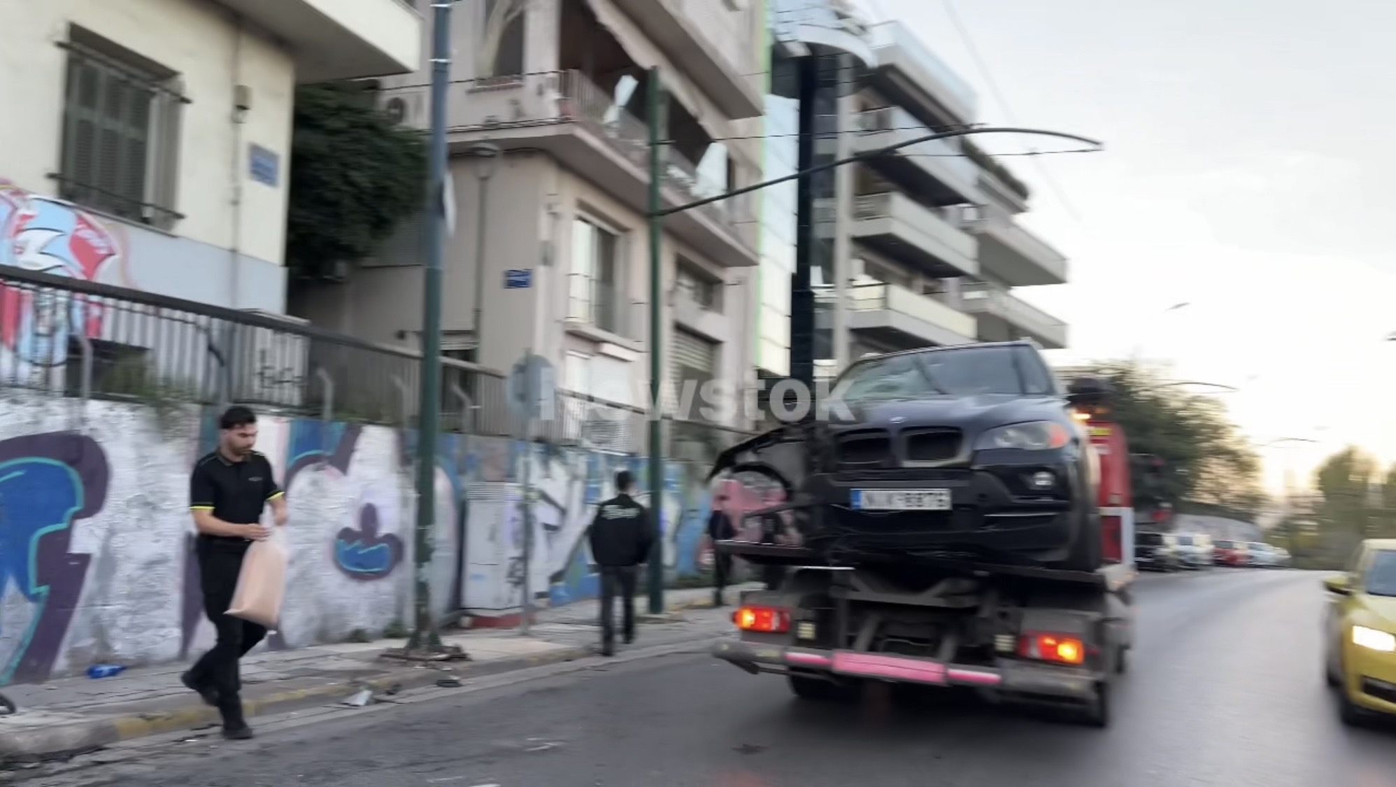Τροχαίο ατύχημα στην Αρδηττού: ΙΧ προσέκρουσε σε τοίχο