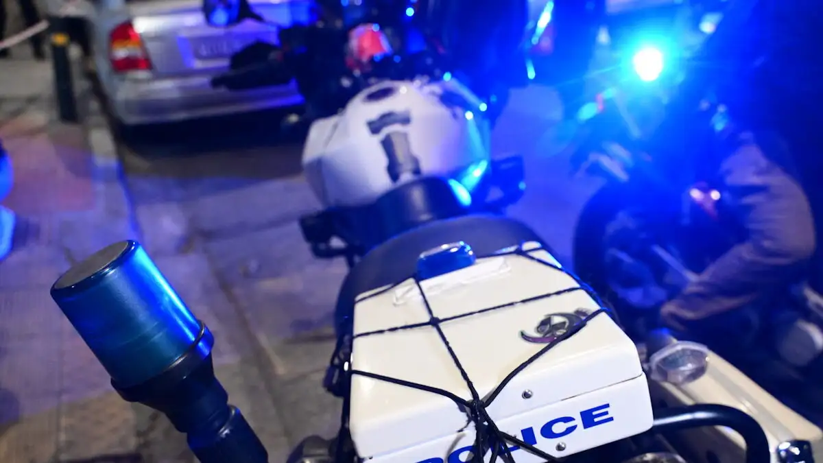 Άγρια καταδίωξη τα ξημερώματα στη Μεταμόρφωση: Πώς η ΔΙΑΣ «μπλόκαρε» τους κλέφτες του κλεμμένου ΙΧ