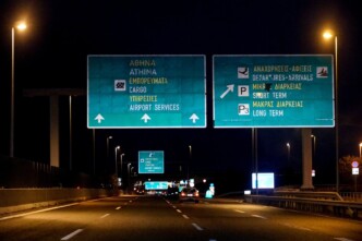 Σύλληψη 57χρονου οδηγού στην Αττική Οδό: Κυκλοφορούσε με φορτηγό χωρίς δίπλωμα και φθαρμένα ελαστικά