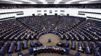 Ευρωκοινοβούλιο: Εισήγηση για απαγόρευση πρόσβασης στα social media σε ανήλικους κάτω των 13 ετών