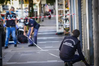 Φρικτό έγκλημα στο Μιλάνο: 62χρονος μαχαίρωσε μέχρι θανάτου την πρώην σύζυγό του κάτω από το σπίτι της