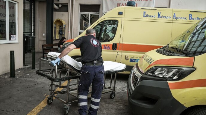 Σοβαρός τραυματισμός στο Ναύπλιο: Ηλικιωμένος έπεσε από μπαλκόνι δεύτερου ορόφου