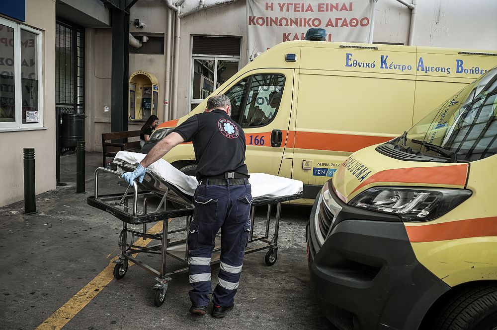 Σοβαρός τραυματισμός στο Ναύπλιο: Ηλικιωμένος έπεσε από μπαλκόνι δεύτερου ορόφου