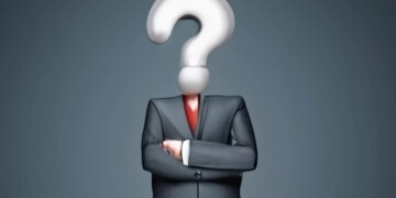 «Μαχαίρι» στις γκάφες: Νέος γύρος «κοψίματος» γαλάζιων βουλευτών από ΜΜΕ