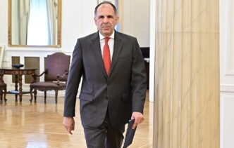 Γιώργος Γεραπετρίτης: Η σιωπή είναι… χρυσός (και προετοιμασία)