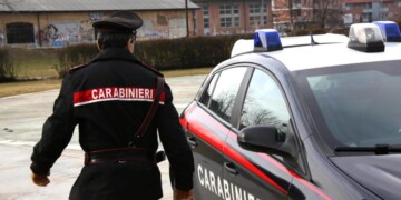 Φρίκη στη Νάπολη: Εμβόλισε περιπολικό και το έριξε σε χαράδρα – Νεκρός αστυνομικός, θετικός σε ναρκωτικά ο οδηγός