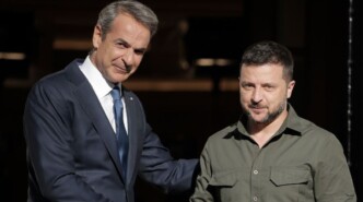 Αύριο Κυριακή ο Ζελένσκι στην Αθήνα - Ποιους θα συναντήσει