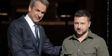 Αύριο Κυριακή ο Ζελένσκι στην Αθήνα - Ποιους θα συναντήσει