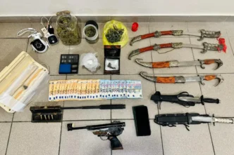 Στη φάκα της Αστυνομίας 53χρονος στη Μυτιλήνη – Είχε "εργαστήριο" κάνναβης με κάμερες και εκπαιδευμένο σκύλο φύλακα!