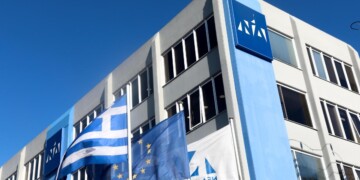 Σε θέση μάχης η ΝΔ: Το «λίφτινγκ» του Σκρέκα και η εξόρμηση του Πρωθυπουργού