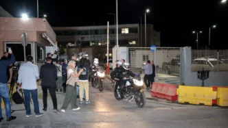 Κρήτη σε αναβρασμό: Τα αδέρφια που αναζητούσε η ΕΛ.ΑΣ. παραδόθηκαν μετά την κηδεία της 56χρονης