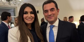 Σκρέκας: «Νέα σελίδα» στη συνεργασία Ελλάδας-ΗΠΑ με την άφιξη της Κίμπερλι Γκιλφόιλ