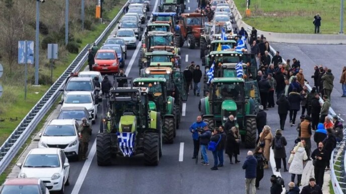 «Γολγοθάς» η έξοδος της Πρωτοχρονιάς: Ο πλήρης χάρτης των μπλόκων και οι «παγίδες» για τους οδηγούς