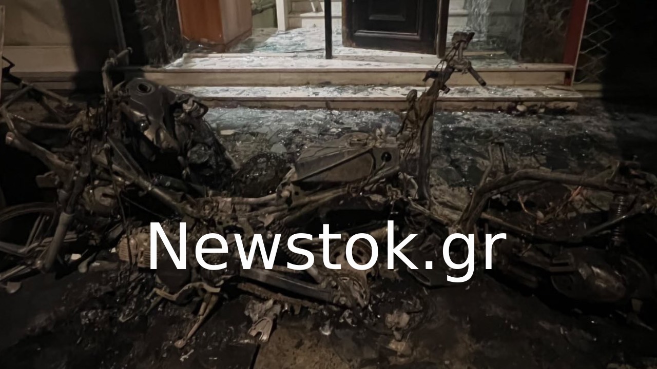 Γαλάτσι: «Παρανάλωμα» του πυρός οχήματα στην οδό Δροσοπούλου - Ζημιές και σε πολυκατοικία - newstok.gr