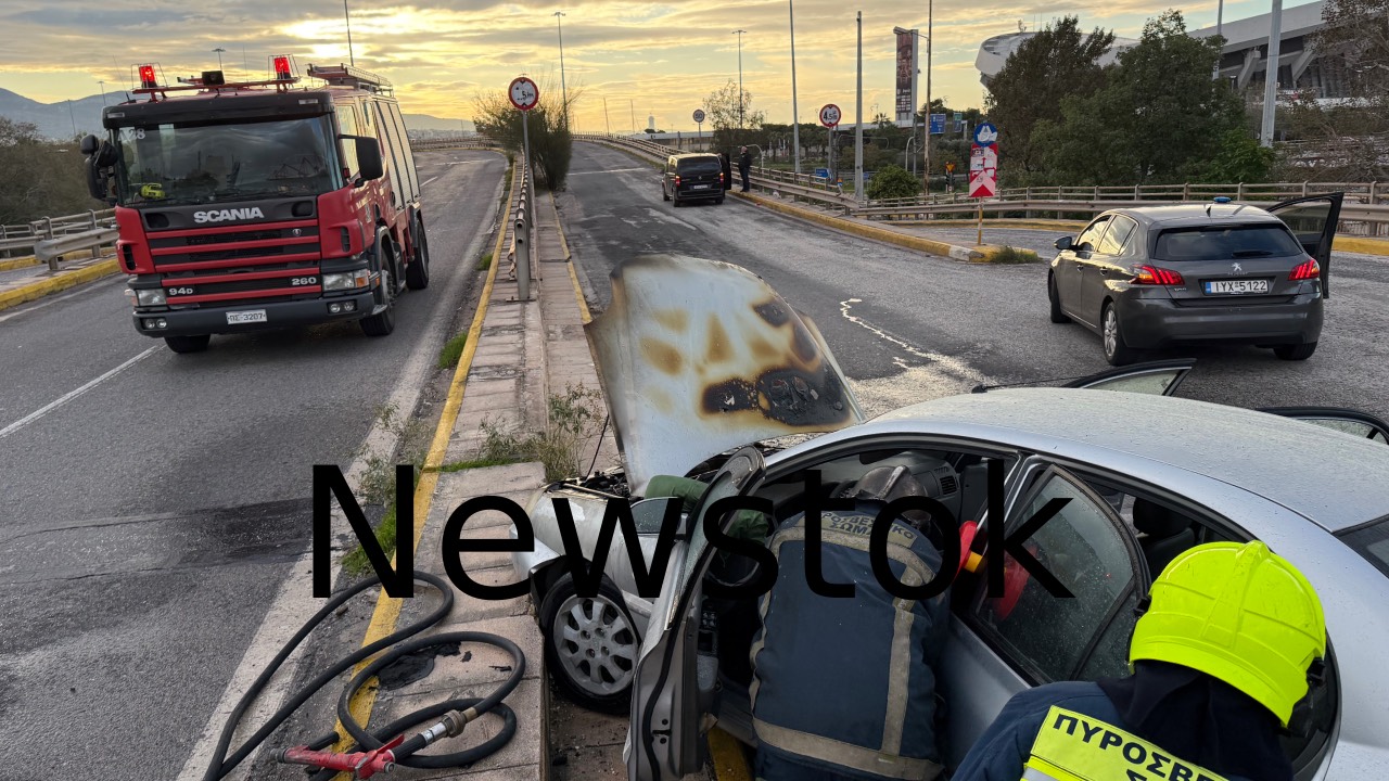 Συναγερμός στο Φάληρο: Δύο οχήματα τυλίχθηκαν στις φλόγες με διαφορά λίγης ωρας - newstok.gr