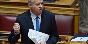Γιάννης Λαμπρόπουλος: Η «αθόρυβη»δύναμη της κυβέρνησης - Η δυνατή φωνή απέναντι στην Κωνσταντοπούλου