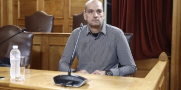 «Να ξεβρακωθώ αν βρείτε καταδίκη»: Πρωτοφανής σύγκρουση Κωνσταντοπούλου – Μαγειρία με φόντο τον ΟΠΕΚΕΠΕ