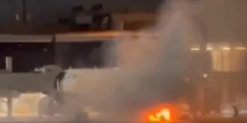 Ξέσπασε φωτιά κοντά σε αεροσκάφος στο αεροδρόμιο του Σάο Πάολο - 169 επιβάτες αποβιβάστηκαν με ασφάλεια