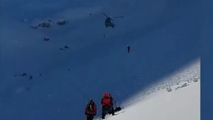 Τραγωδία στα Βαρδούσια: Η μοιραία απόφαση που κράτησε στη ζωή τον 5ο ορειβάτη – «Μου πήρε τους φίλους μου»