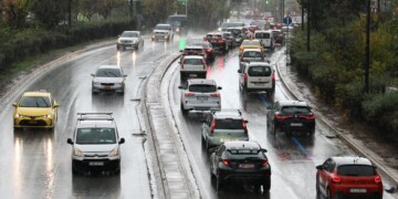 Αποκαταστάθηκε η κυκλοφορία σχεδόν σε όλη την Αττική από την κακοκαιρία Byron