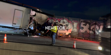 «Έμφραγμα» στον Κηφισό: Τροχαίο με δύο φορτηγά προκαλεί κυκλοφοριακό χάος στην κάθοδο