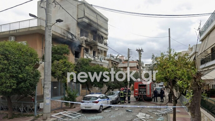 Σοκ στους Αγίους Αναργύρους: Έκρηξη σε διαμέρισμα από φριτέζα – Ξηλώθηκαν κουφώματα