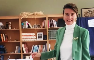 Θρήνος στο ΠΑΣΟΚ: «Έφυγε» στα 40 της η Αριστέα Καζάκου – Η ανιψιά του Κώστα Καζάκου που πάλεψε γενναία