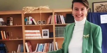 Θρήνος στο ΠΑΣΟΚ: «Έφυγε» στα 40 της η Αριστέα Καζάκου – Η ανιψιά του Κώστα Καζάκου που πάλεψε γενναία