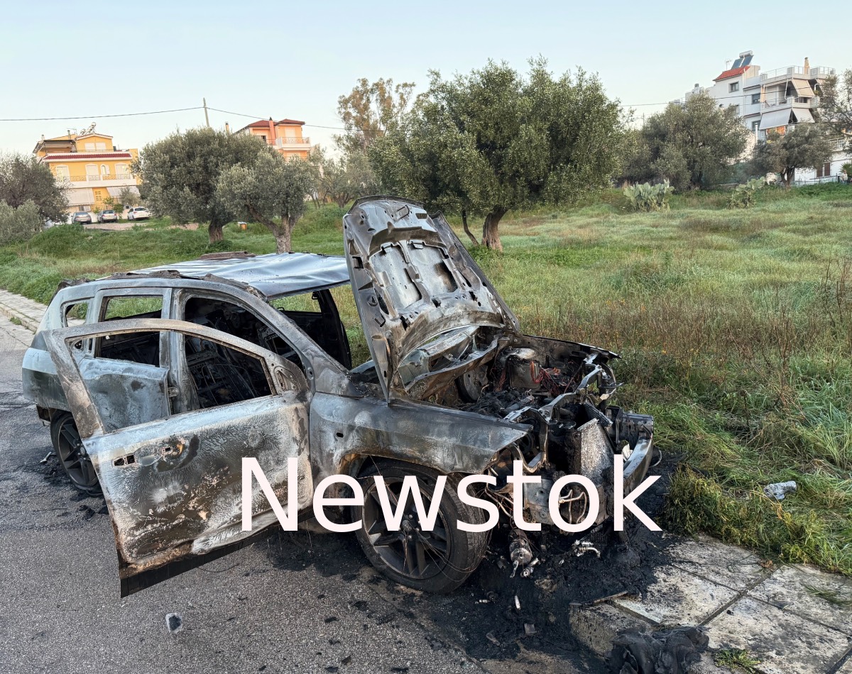 Νύχτα τρόμου στις Αχαρνές: «Ακούσαμε εκρήξεις και είδαμε το φλεγόμενο αμάξι να κατηφορίζει μόνο του» - newstok.gr