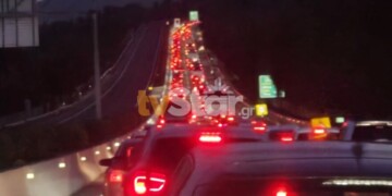 Αιφνιδιασμός στο Ρίο: Οι αγρότες άνοιξαν τα διόδια – Έρχεται 48ωρο «έμφραγμα» και οργή στους δρόμους