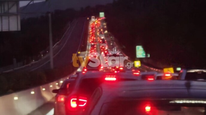 Αιφνιδιασμός στο Ρίο: Οι αγρότες άνοιξαν τα διόδια – Έρχεται 48ωρο «έμφραγμα» και οργή στους δρόμους