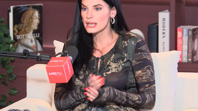 Χριστίνα Μπόμπα: Η «σκληρή» αλήθεια για τη φήμη δίπλα στον Σάκη και η εξομολόγηση για το τρίτο παιδί