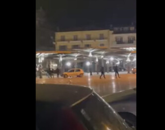 Πανικός στο Άργος: Πώς ένας διαλυμένος αρραβώνας μετέτρεψε την πλατεία σε «Φαρ Ουέστ» με πυροβολισμούς;