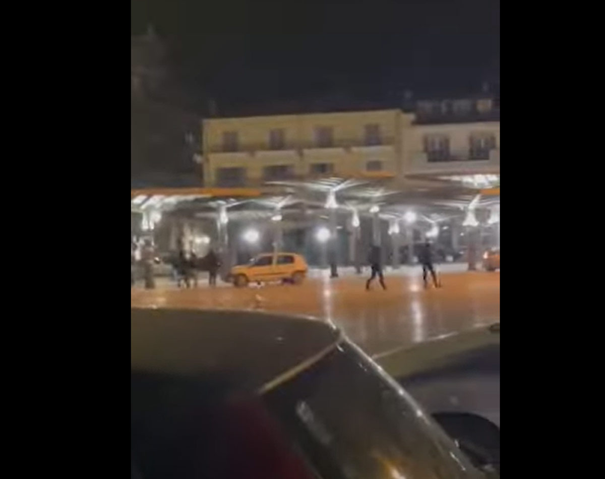 Πανικός στο Άργος: Πώς ένας διαλυμένος αρραβώνας μετέτρεψε την πλατεία σε «Φαρ Ουέστ» με πυροβολισμούς;
