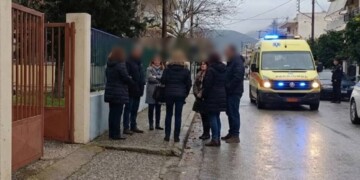 Αίγιο: Άγριος ξυλοδαρμός 16χρονου έξω από σχολείο – Εσπευσμένα στο νοσοκομείο του Ρίου ο μαθητής