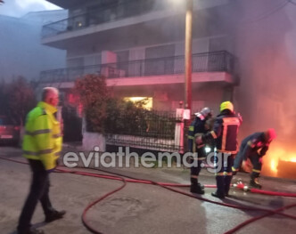 Συναγερμός στη Χαλκίδα: Πύρινη κόλαση σε βιοτεχνία – Απεγκλωβισμοί και εκκενώσεις σπιτιών