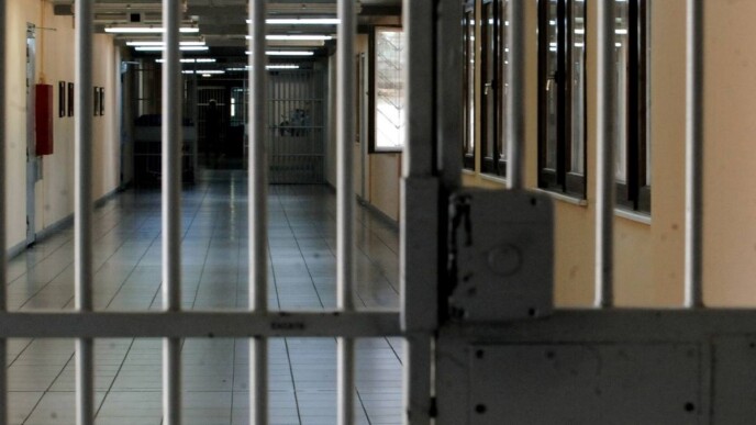 Φυλακές Μαλανδρίνου: Έφοδος της αστυνομίας στα κελιά - Εντοπίστηκαν μαχαίρια, ναρκωτικά και κινητά τηλέφωνα