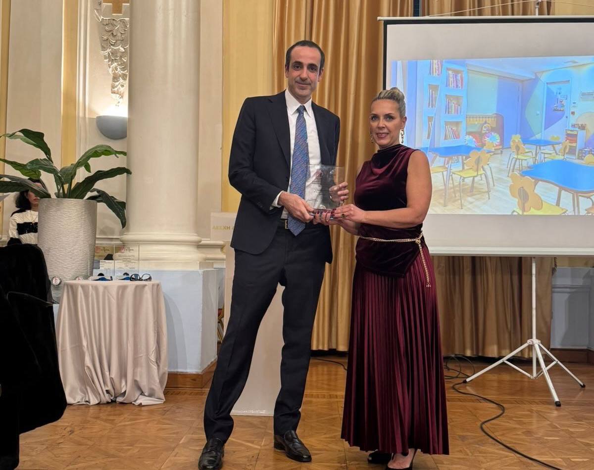 Συγκίνηση για τον Γρηγόρη Δημητριάδη: «Όσο ο Θεός με έχει όρθιο, θα βοηθάω» – Η βράβευση από την «Πίστη»