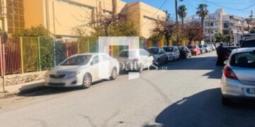 Σοκ στο Ηράκλειο: Αυτοκίνητο παρέσυρε μαθητή μπροστά στα μάτια της μητέρας του