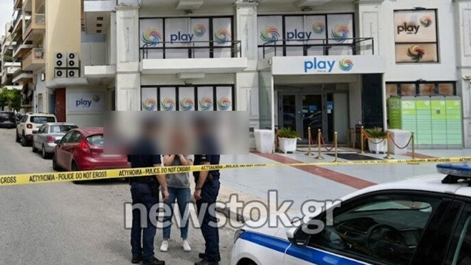 Πειραιάς: Ληστεία με την απειλή μπαλτά στο Μικρολίμανο – Έδεσαν την υπάλληλο και αφαίρεσαν 12.000 ευρώ