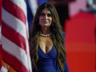 «Μας ενώνει η πίστη»: Η συγκινητική ανάρτηση της Κίμπερλι Γκίλφοϊλ για τα Θεοφάνια στην Ελλάδα