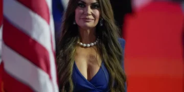 «Μας ενώνει η πίστη»: Η συγκινητική ανάρτηση της Κίμπερλι Γκίλφοϊλ για τα Θεοφάνια στην Ελλάδα