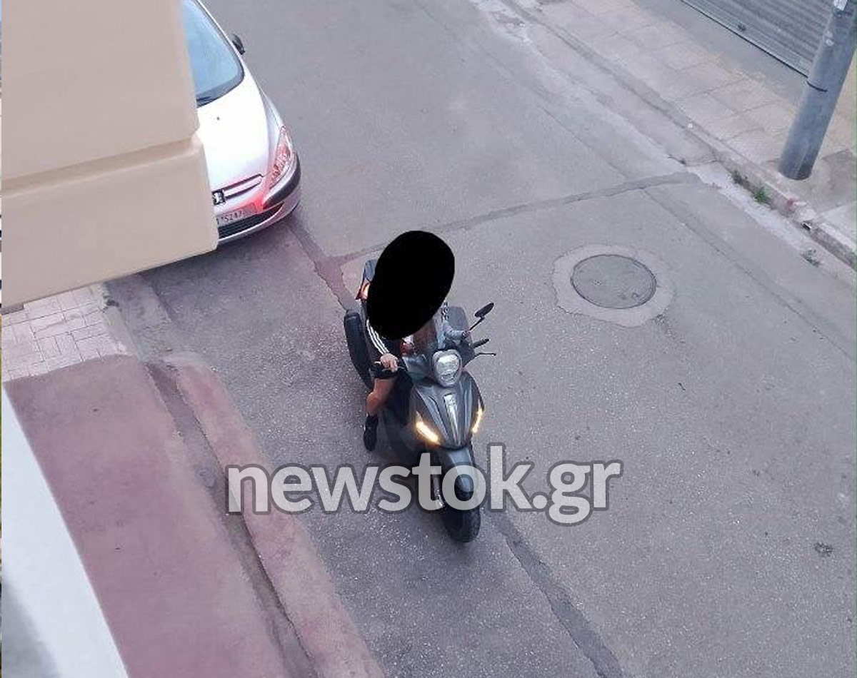 Πετρούπολη: Βίντεο ντοκουμέντο από την κλοπή μηχανής στην οδό Λαυρίου - Αναζητείται ανθρακί Piaggio Beverly
