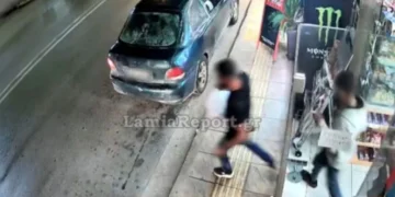 Λαμία: Έκλεψαν μίνι μάρκετ και παραλίγο να προκαλέσουν τροχαίο ατύχημα