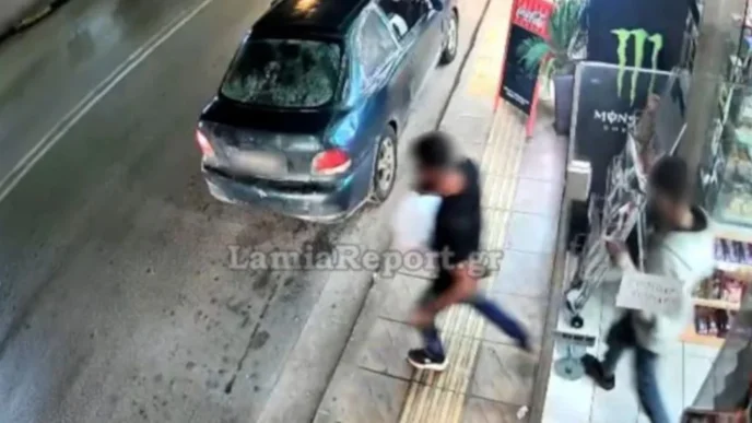 Λαμία: Έκλεψαν μίνι μάρκετ και παραλίγο να προκαλέσουν τροχαίο ατύχημα